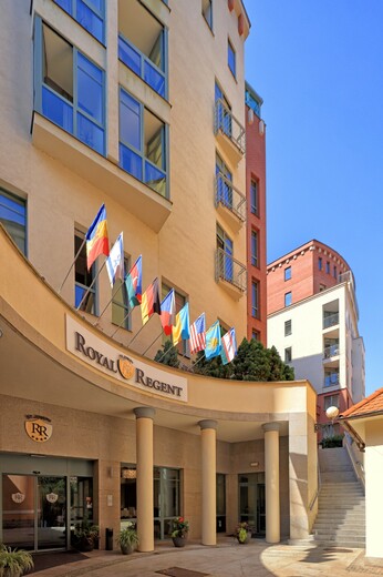 HOTEL ST. SOSEPH ROYAL REGENTf 8060.jpg