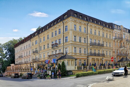 Hotel Kriváň - K. Vary